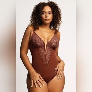 Chic Lace Bodysuit in Rich Brown